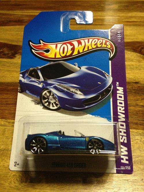 Hot Wheels 2013 - 151/250 - Ferrari 458 Spider - Blue
