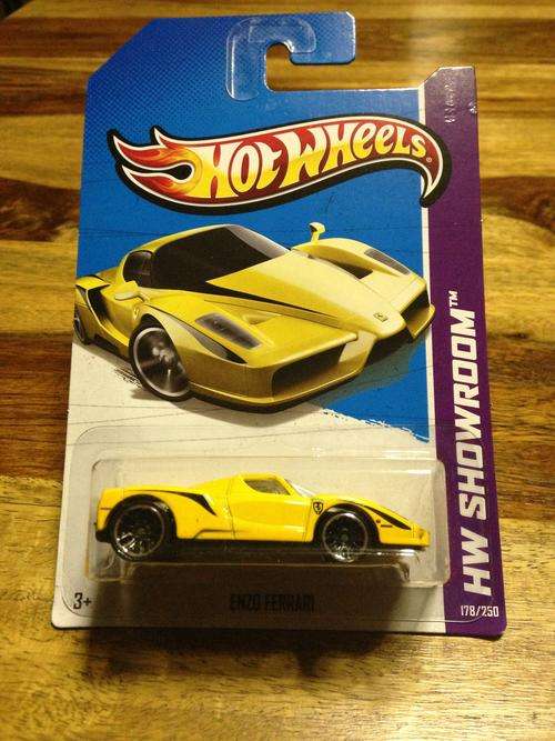 Hot Wheels 2013 - 178/250 - Enzo Ferrari - Yellow