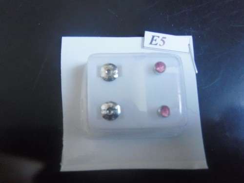 Cafton Ear studs with stone Brand new
