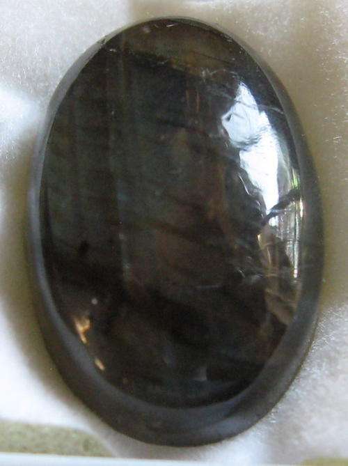 Beuatiful 18.20ct Oval cat LABRADORITE , 21x12 mm