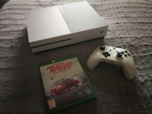Xbox One S