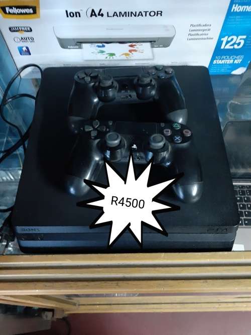 Ps4 slim console 500gb