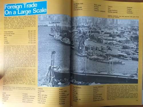 AUGE What about South Africa ? (April 1971 large magazine by Auge Mexico)