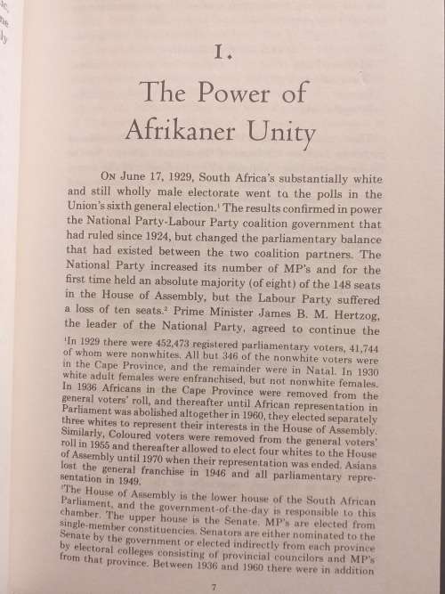 The Nationalists in Opposition 1934-1948 (Newell M Stultz)