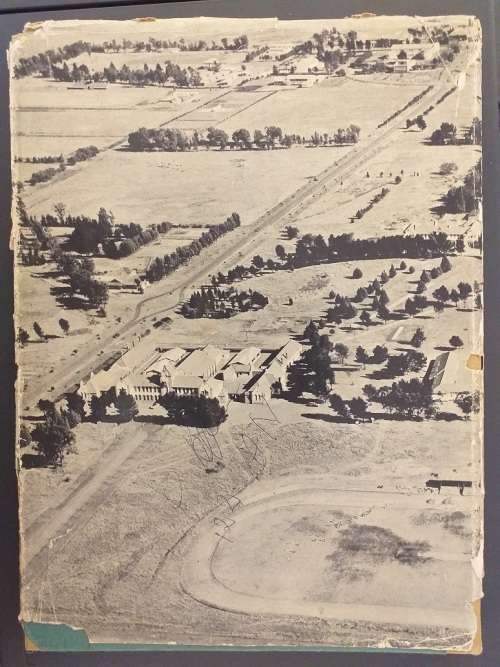 Grey Kollege (Bloemfontein) `n Suid Afrikaanse Skool - A South African School