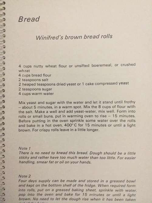 Winifred`s Economical recipes (Winifred Manuel) Signed by author