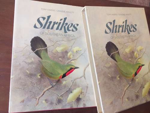 Shrikes of Southern Africa (Tony Harris, Graeme Arnott)