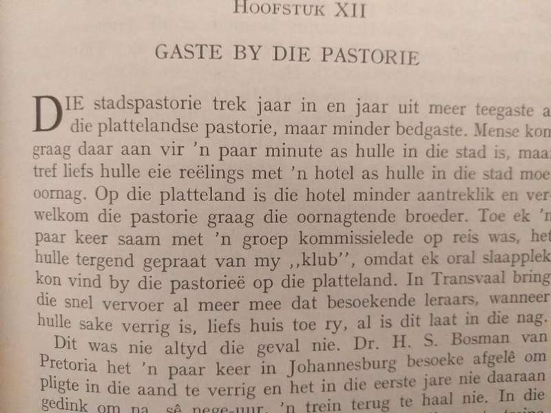 Met toga en troffel (Ds Wm Nicol)