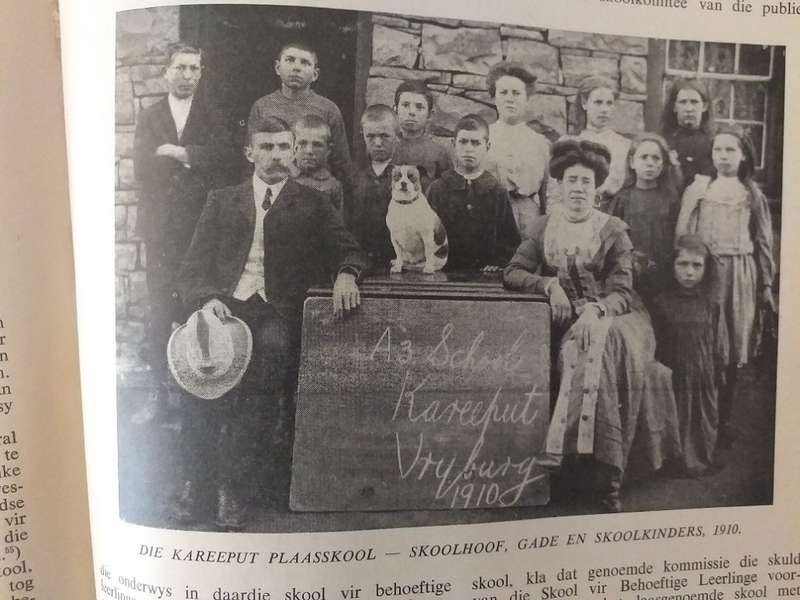 Driekwart Eeufeesbrosjure  Nederduitse Gereformeerde Gemeente Vryburg 1883-1953 (Ds CJP Bornman)
