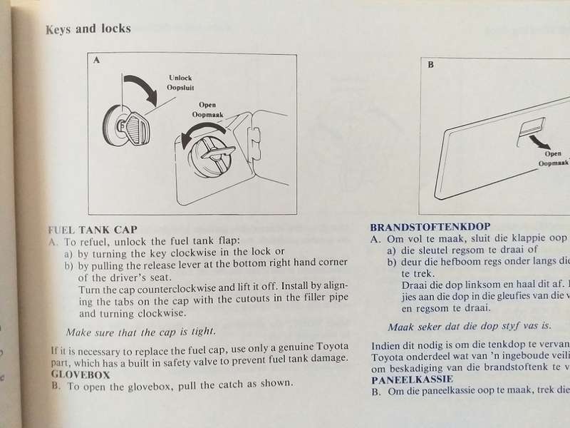 Toyota Corolla Owners Manual Eienaarshandleiding WITH Service guide / Diensgids