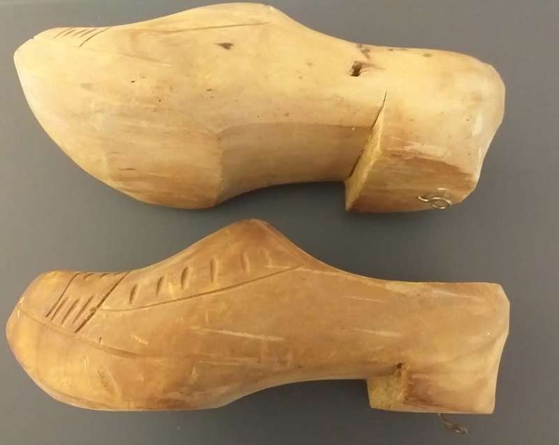 Hout klompe / Wooden clogs ?Decorative