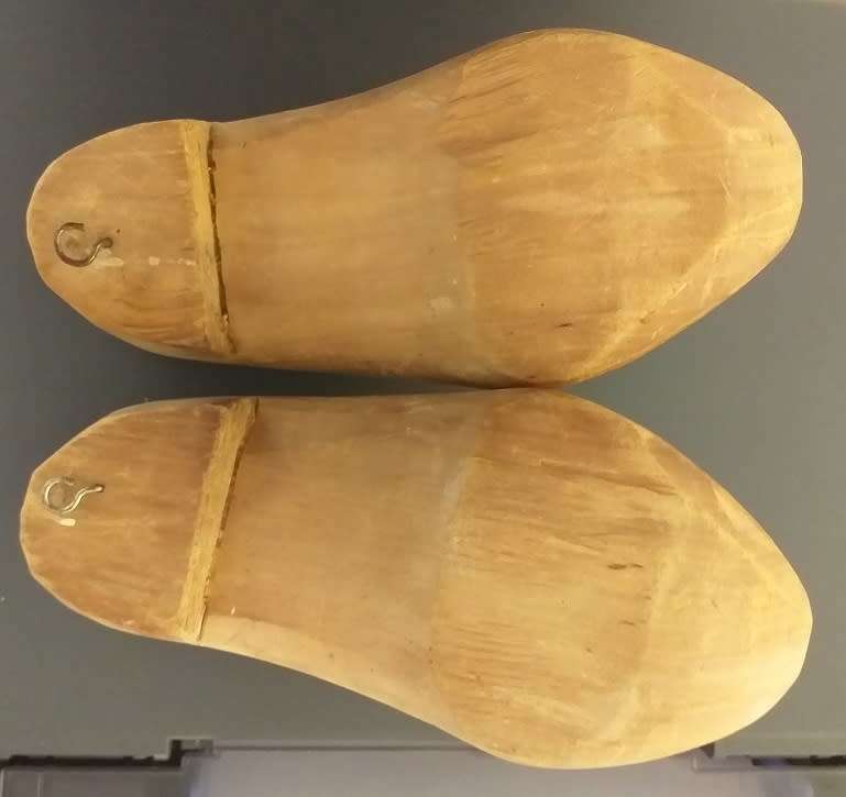 Hout klompe / Wooden clogs ?Decorative