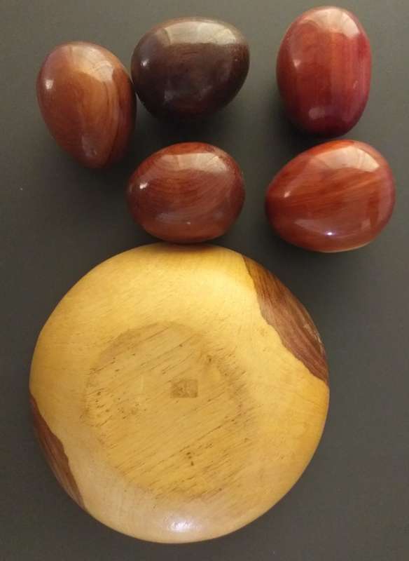 5 Hout eiers en bakkie wit en bruin kiaat (Teak)