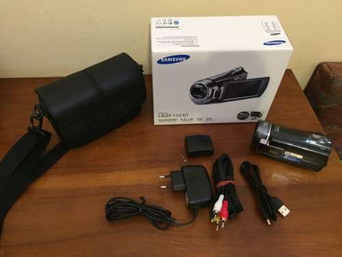 Samsung HMX-H440 Video Camera