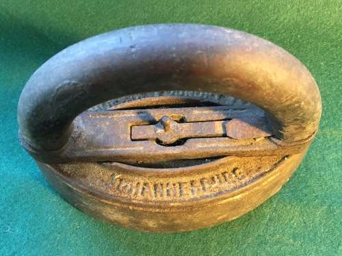 Antique clothes iron with detachable handle