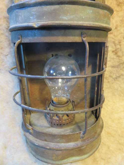 Brass wall lamp