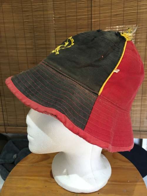 Angolan MPLA floppy hat (well-used)