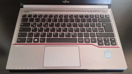 Fujitsu Lifebook E736 - Intel Core i5-6300U - 13.3" - 500 GB SSHD - 8GB RAM DDR4 - 2133 MHz - 1080p