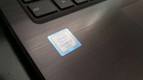 Asus F556U - Intel Skylake i7-6500U - 15.6" - 1 TB HDD - 6GB RAM - 3.1 GHz - HDMI - Office 2016