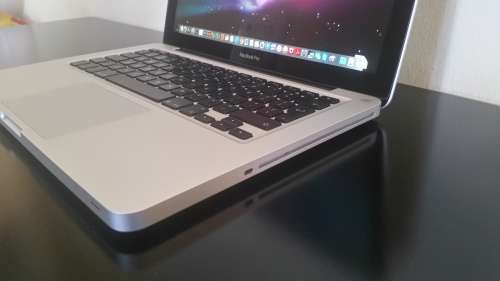 Apple Macbook Pro A1278 - 13.3"  - Intel Core i5 - 500 GB HDD - 4GB RAM  - 2.5GHz - Backlit Keyboard