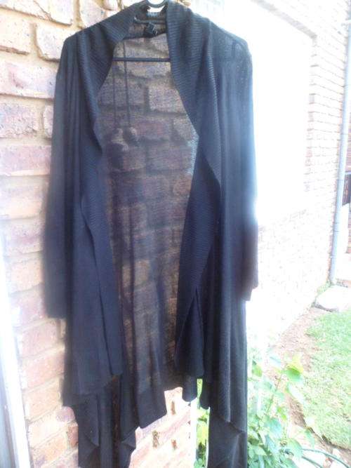 TRUWORTHS Large Black 3/4 Jersey