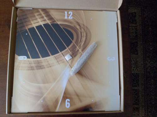 Timeless Decor : Modern Wall Clock 50 x 50 Cm (SHIPPING COSTS R120)