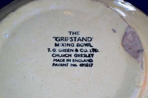 Large TG Green Gripstand Mixing Bowl plus Vintage Mixing Bowl