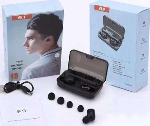 True Wireless Headset Earbuds with built-in Power Bank