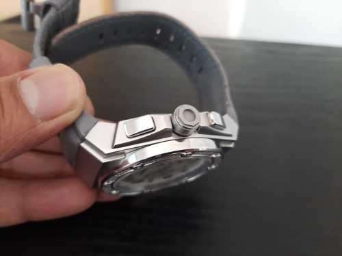 Tw steel watch read description