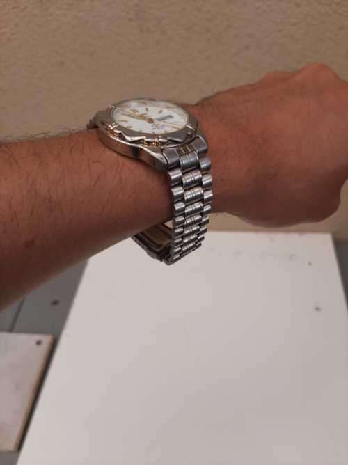 Seiko watch working