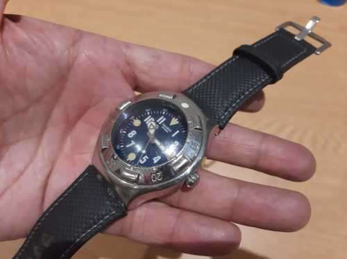 swatch scuba 200m good condition