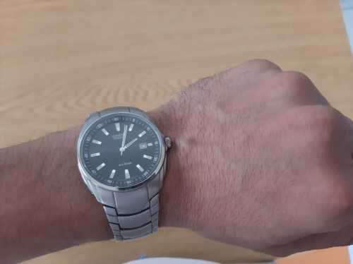 Citizen titanium watch working