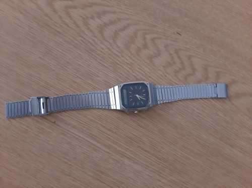 Citizen watch working