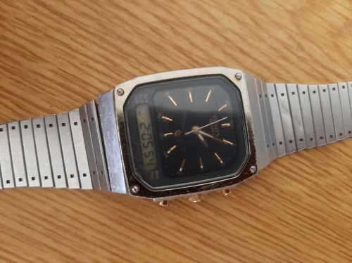 Citizen watch working