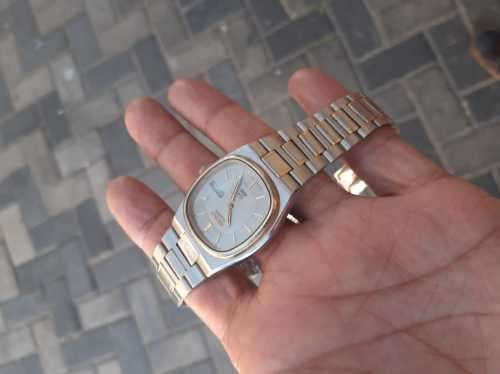 Seiko SQ 100