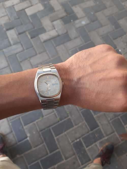 Seiko SQ 100