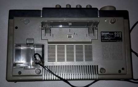 Vintage Panasonic RF-3100L / DR31. FM-LW-MW-SW. 32 BAND RECEIVER. SW DOUBLE SUPERHETERODYNE.