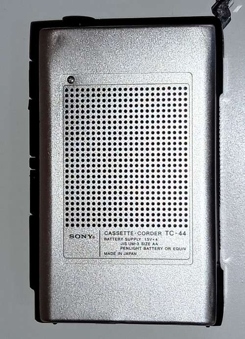 Vintage Sony TC-44 Cassette Player and Recorder in Working Condition.  17cm x 11cm x 5cm