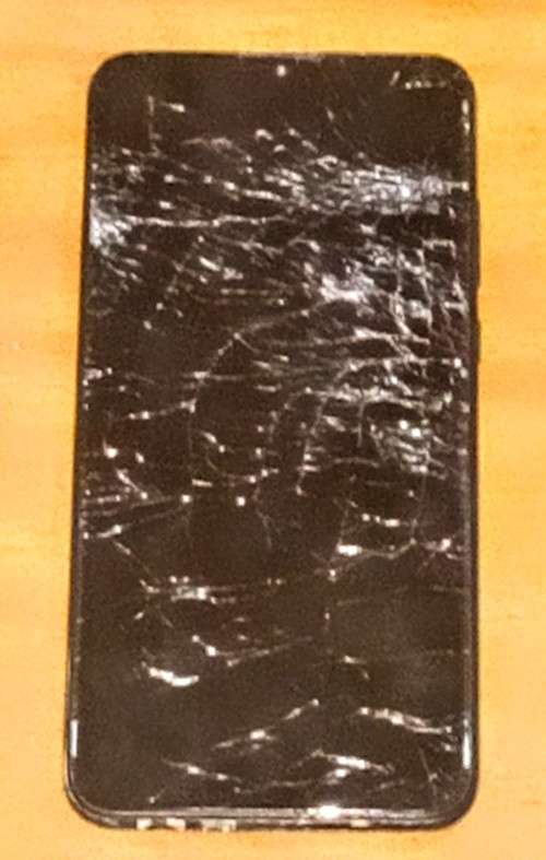 Huawei P30 Lite Cellphone. Screen Cracked