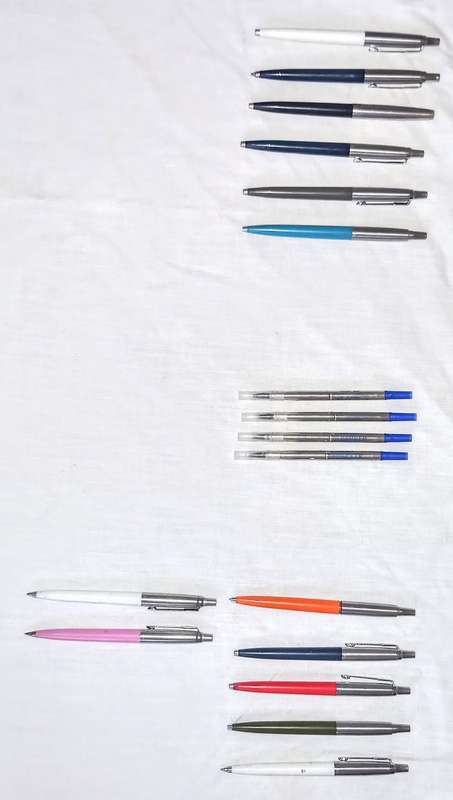 Parker Pen Collection. 12 x Pens. 1 x Pencil. 4 x Refills