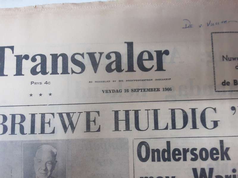 Lot van 5 Koerante - Sien scans vir datums ens