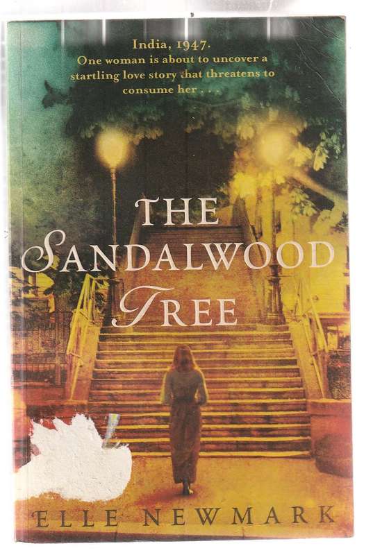 The Sandlewood tree - Elle Newmark - Evie finds damaged letters concealed in the brickwork