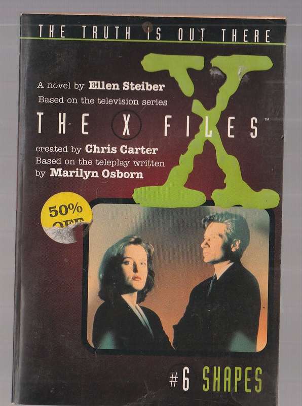 X-Files no 6 - Shapes - Ellen Streiber - Jim Parker shoots a snarling beast ....