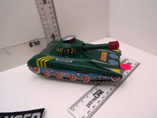 TIN TOY ARMY TANK!! WOW