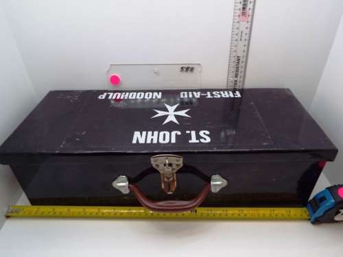 VINTAGE St John First Aid/Noodhulp kit