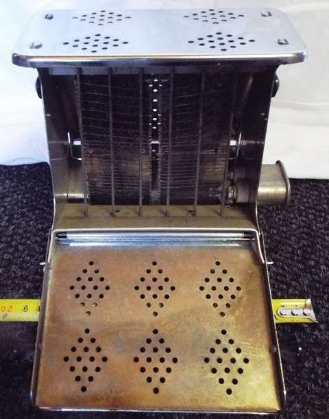 VINTAGE Collectable  Metal Toaster