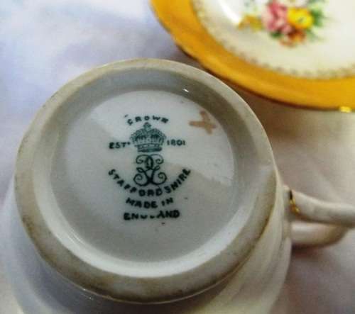 VERY NICE CROWN STAFFORDSHIRE TRIO