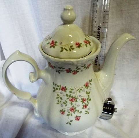 COLLECTABLE Stunning Large Tea Pot Made by Pontesa in Spain