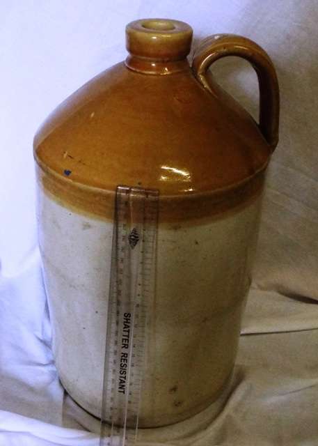 VINTAGE CERAMIC FLAGON WITHOUT STOPPER