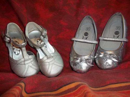 Beautiful silver shoes size 4